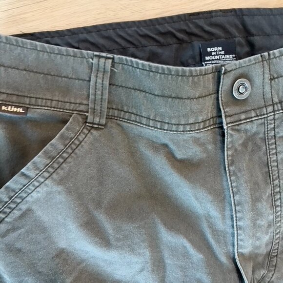 ** Kuhl Mens Green Ambush Cargo Shorts 34 Zipper Pockets Durable Outdoor Wear - Picture 3 of 7